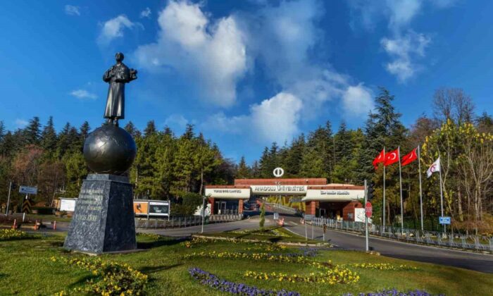 Anadolu Üniversitesi’nden yeni kariyer kapıları