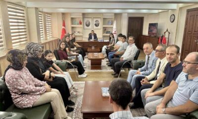 Şaphane Kaymakamı Çelik, başarılı öğrencilerle bir araya geldi