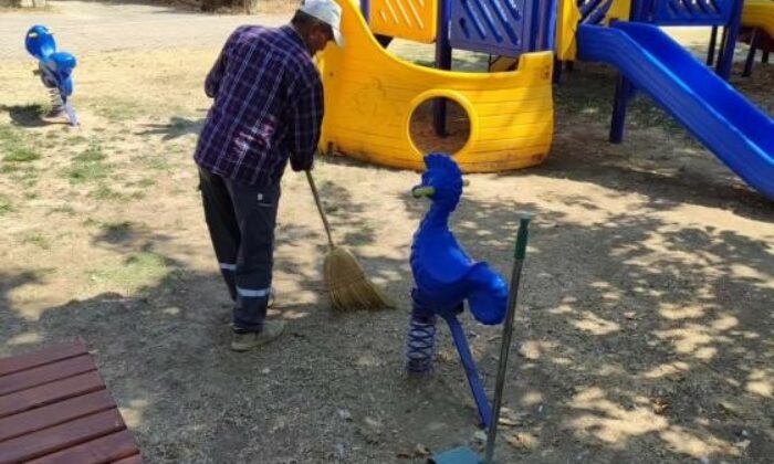 Bayırköy’de park ve spor alanlarında yoğun temizlik çalışması