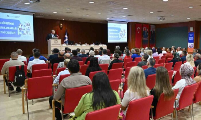 ’Yükseköğretimde V. İnsan Kaynakları Yönetimi Çalıştayı’ düzenlendi