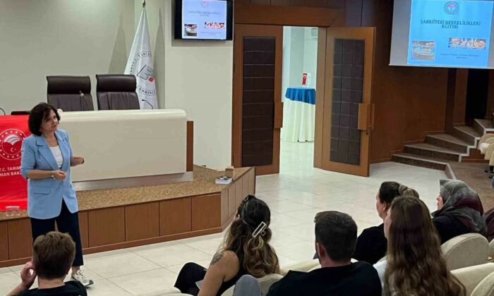 Eskişehir’de şarküteri çalışanlarına gıda güvenliği eğitimi