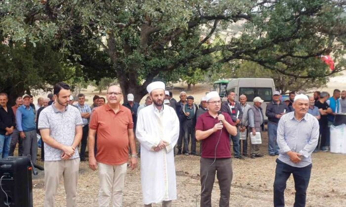 Emet Bahatlar köyünde 100 yıllık gelenek: Güz hayrı ve helalleşme etkinliği