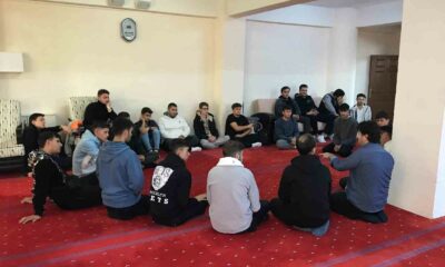 Gediz’deki Üniversite Gençlik Merkezi’nden Şanlıurfalı gençlere sıcak karşılama