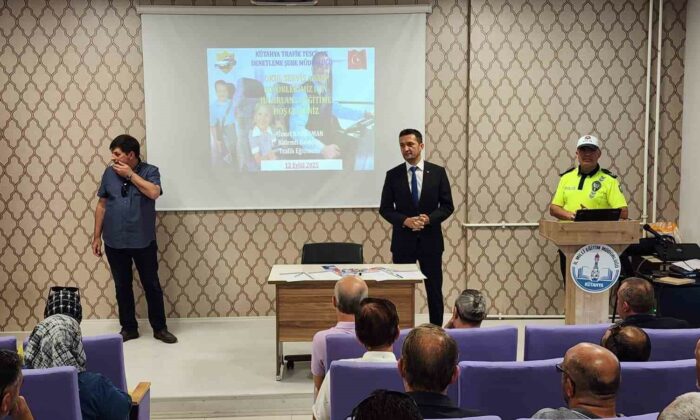 Okul servis şoförlerine ’Güvenli Taşımacılık Eğitimi’ verildi