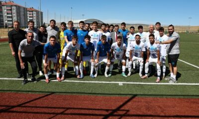 Başkan Kahveci’den genç futbolculara tam destek