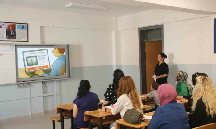 Öğrenciler için güvenli ve bilinçli eğitim başladı