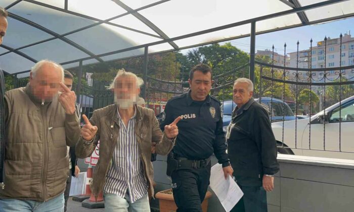 Yaşlı adamı darp eden şahıs adliye girişinde gazetecilere kendini savundu