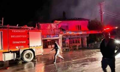 Şaphane’de çıkan yangından 2 ev tamamen yandı, 1 evde hasar oluştu