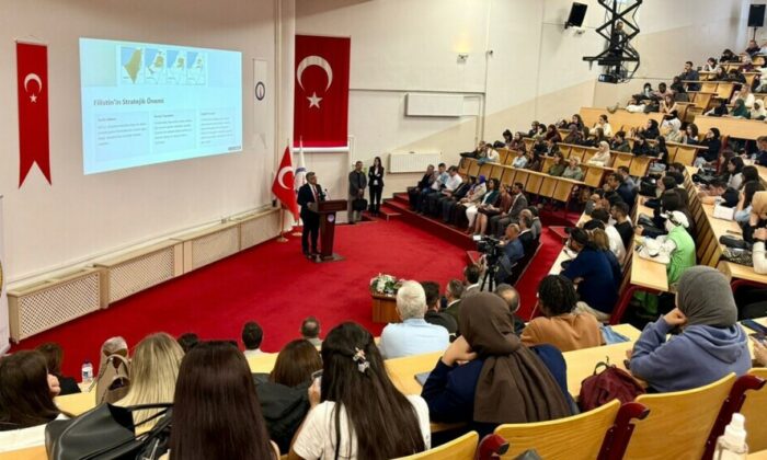 DPÜ’de Akademik yılın ilk dersi: “Filistin Türkiye’nin Neyi Olur?”