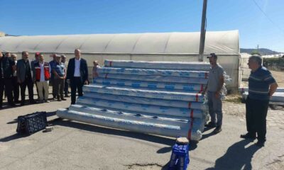 Simav’da 34 sera sahibine yüzde 50 hibeli 23 ton sera naylonu dağıtıldı