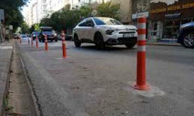 Atatürk caddesi dubaları tartışma konusu