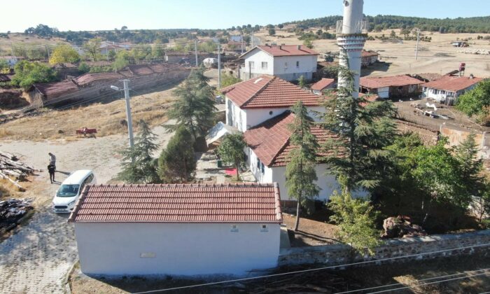 İnönü’de şadırvan ve cami tuvaletleri yenilendi