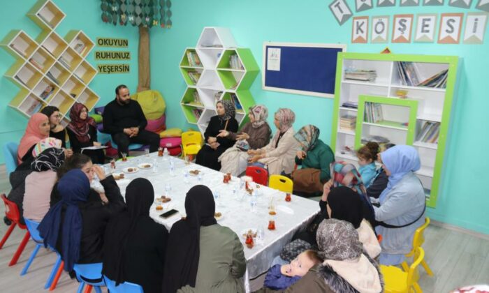 Aile İletişimi buluşmasında “Gel Konuşalım” etkinliği