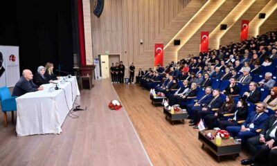 Vali Aksoy, ’Yeminli Aile Arabuluculuğu Belge ve Yemin Töreni’ne katıldı