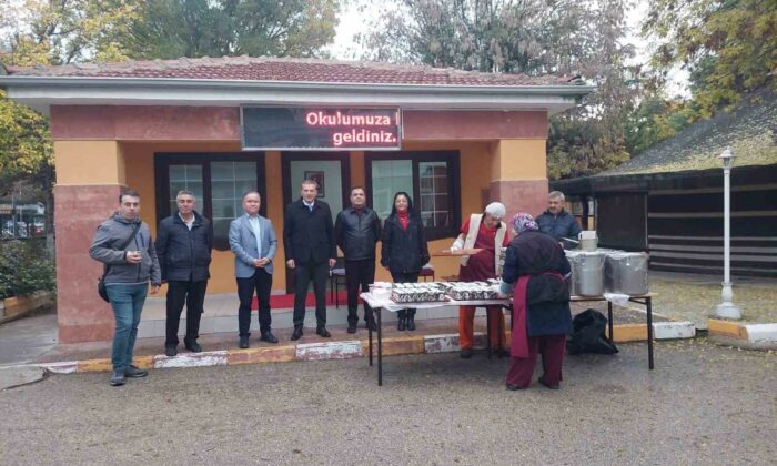 ’Ben Her Yerde Varım Projesi’ kapsamında sıcak çorba ikramı