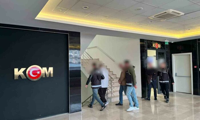 Afyonkarahisar’da tefeci operasyonu: 3 gözaltı