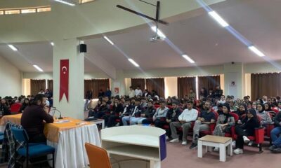 Bilecik’te Osmaneli MYO öğrencilerine teknoloji bağımlılığı eğitimi verildi