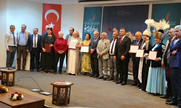 Kütahya’da Türk dünyası sanatçılarından Cumhuriyet Bayramı konseri