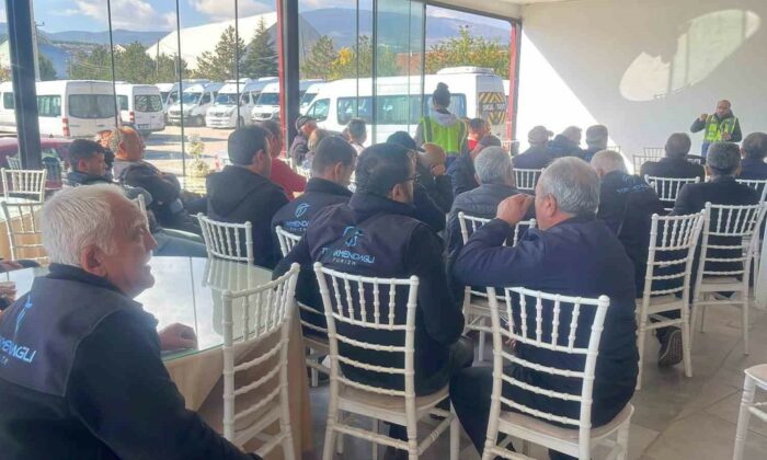 Şoförlere iş güvenliği eğitimi verildi