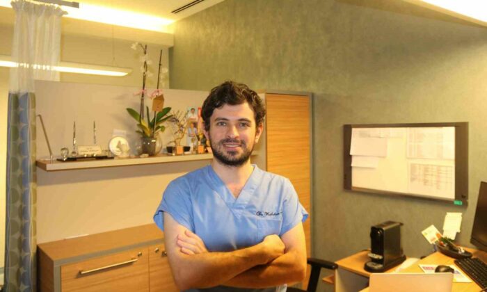 Mükemmelliyetçi beklentiler estetik bağımlılığına yol açabiliyor