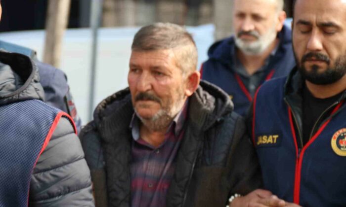 Ağabeyini öldürüp temele gömen sanık: “Bıçakla boğazıma sarıldı, korktum kürekle vurdum yere gömdüm”
