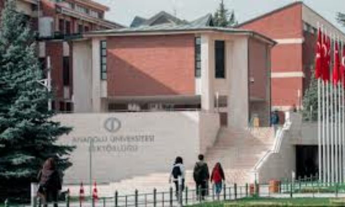 Anadolu Üniversitesi’nden kritik değişiklik
